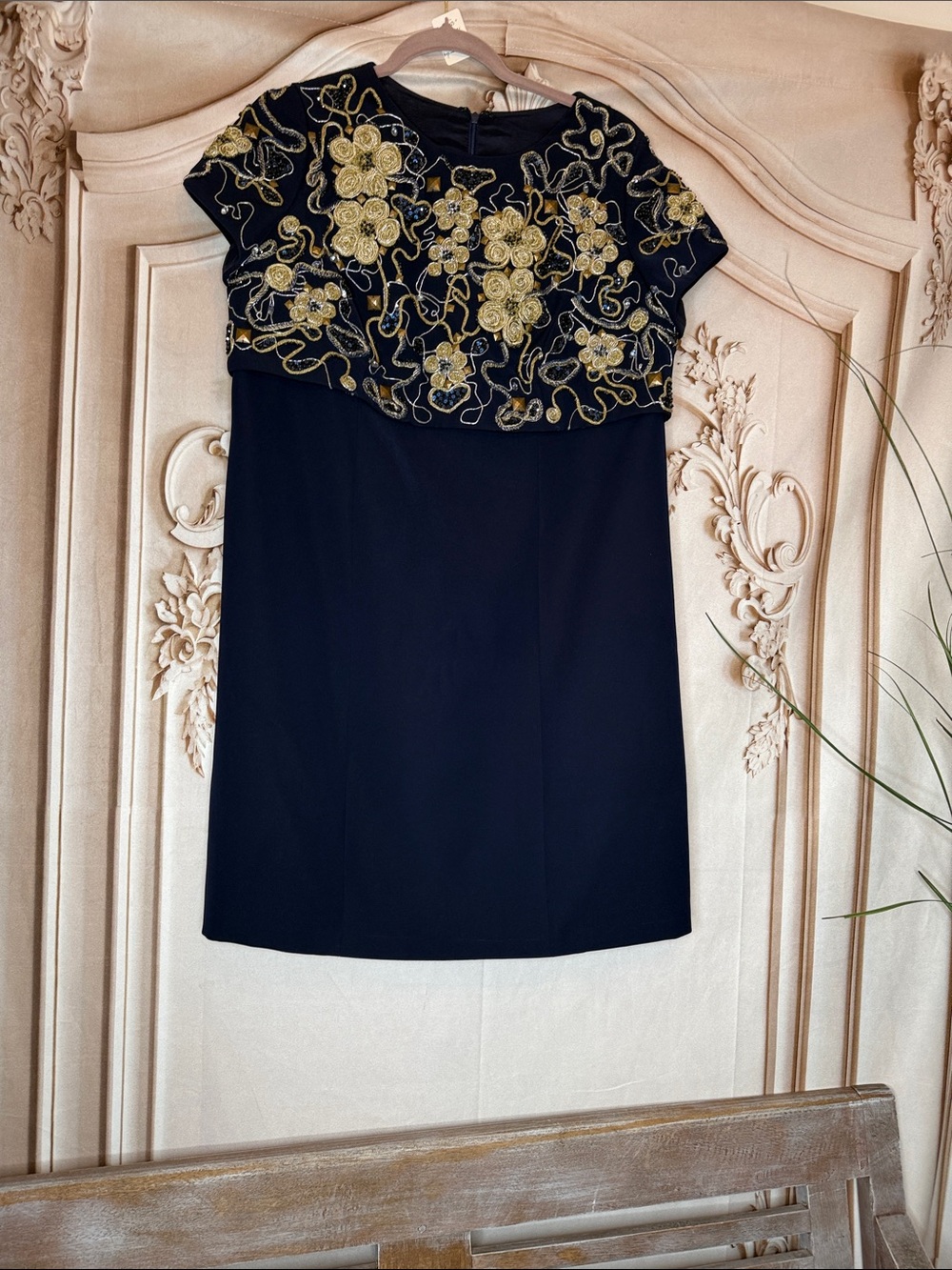 TONY WARD Embroidered Black & Gold Floral Shift Dress